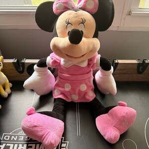 Disney Minnie Mouse Authentic 18" plush Stuffed Animal Pink Polka dotta Dress